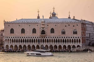 Ferretti Yachts 670 Palazzo Ducale Venice_Maurizio Paradisi_credits_compressed